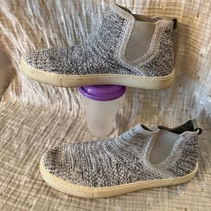 Time and Tru Grey Knit High Top Sneaker